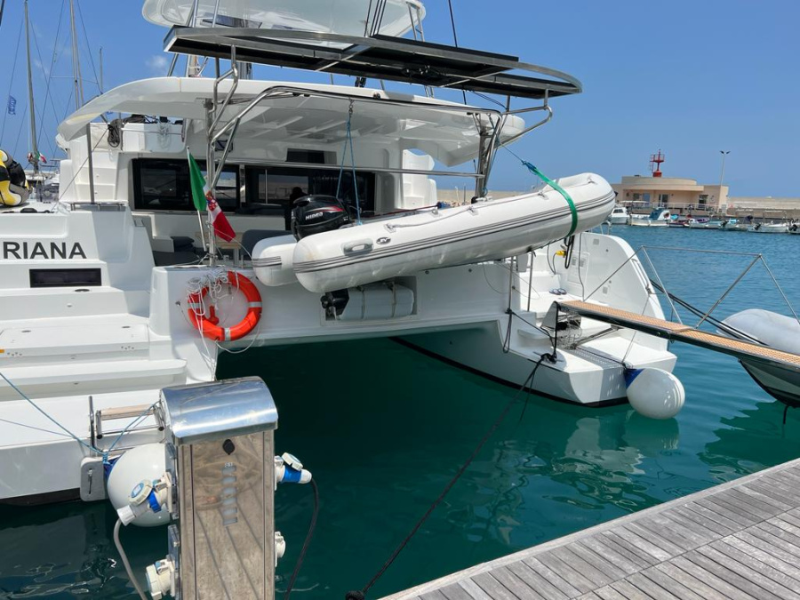 Photo #1 - Lagoon 46 Fly (Arianna) en Capo D'orlando Marina - 64216