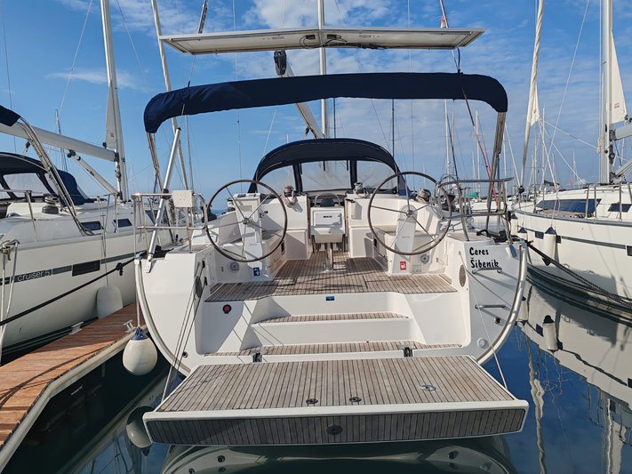 Photo #1 - Bavaria Cruiser 46 - 4 cab. (Ceres) in Marina - 65902