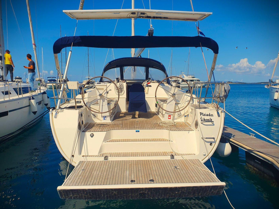 Photo #1 - Bavaria Cruiser 46 - 4 cab. (Pleiades) in Marina - 65916
