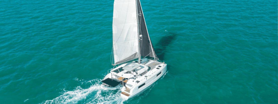 Photo #1 - Lagoon 38 - 3 + 2 cab. (DSCHUBBA) en Athens, Alimos marina - 64683