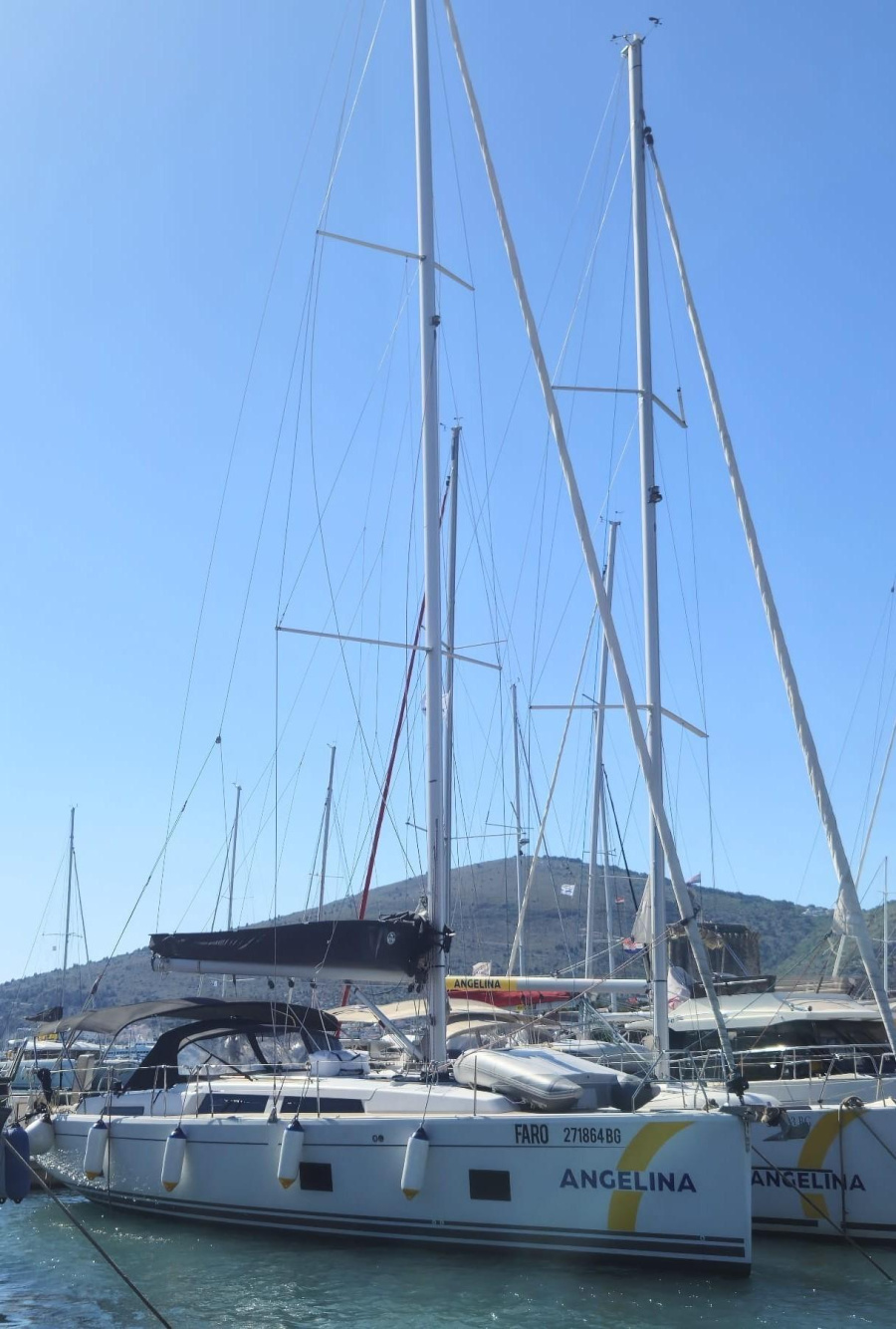 Photo #1 - Hanse 418 - 3 cab. (Faro) in ACI Marina - 64525