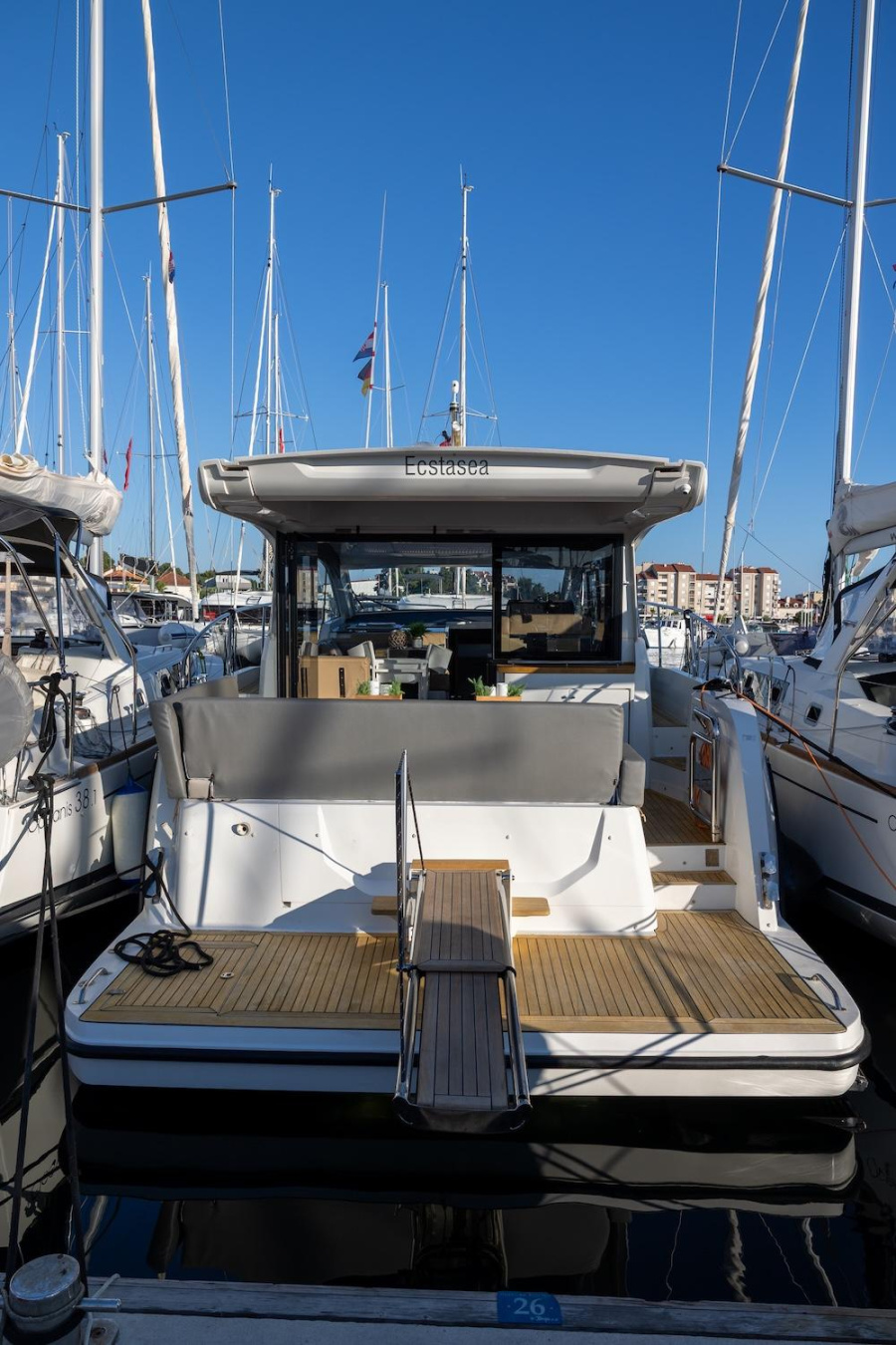 Photo #1 - Sealine C390 (Ecstasea) in Marina Kornati - 64930