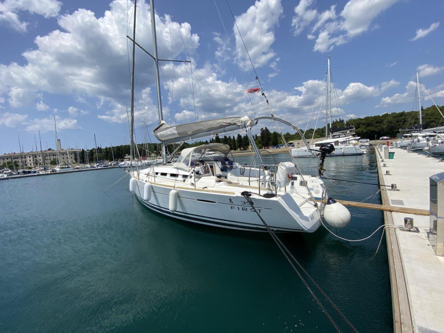 Photo #1 - First 35 (Thetis) in Marina Polesana - 66947