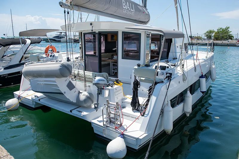 Ela Thalasa III - 2
