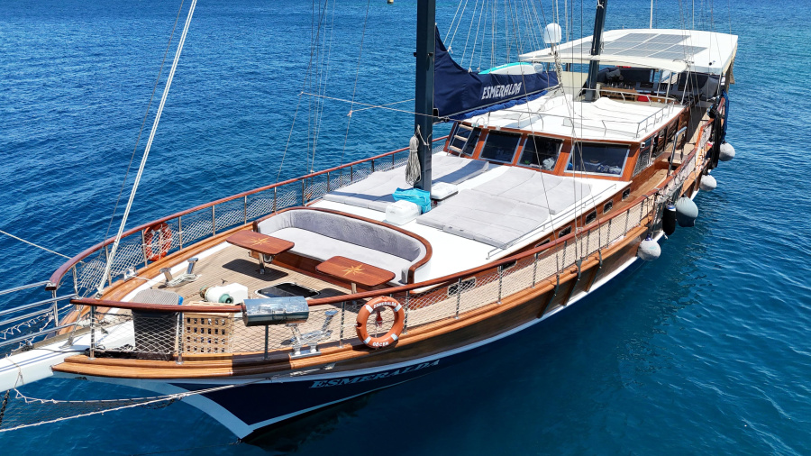 Esmeralda - 2