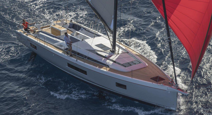 Photo #1 - Oceanis 51.1 - 4 + 1 cab. (Myrdia) in Alimos marina - 67457