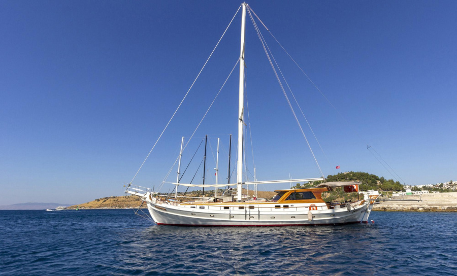Photo #1 - Mürvet Hanim (Mürvet Hanım) in Harbour - 67597