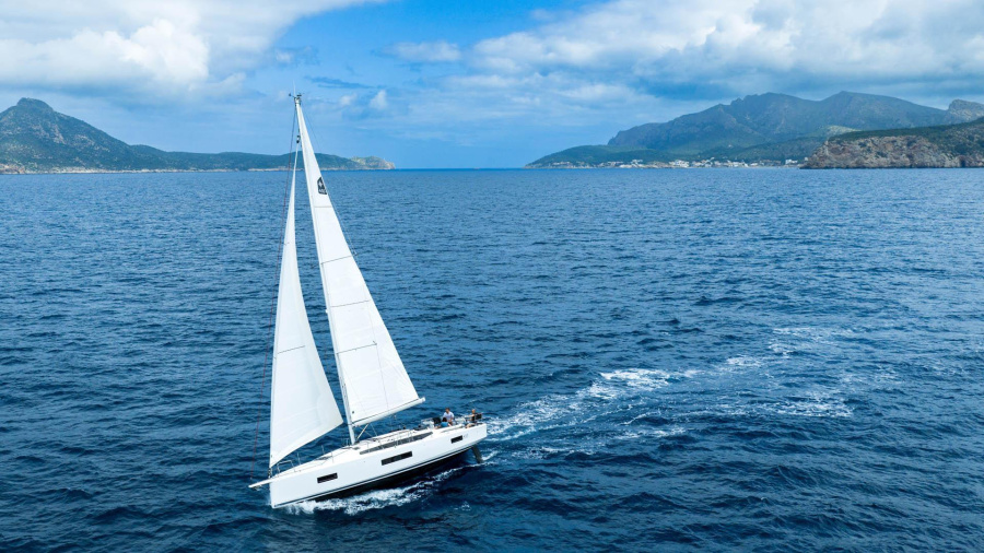 Photo #1 - Sun Odyssey 455 (NN2) in Resort & Marina - 67718
