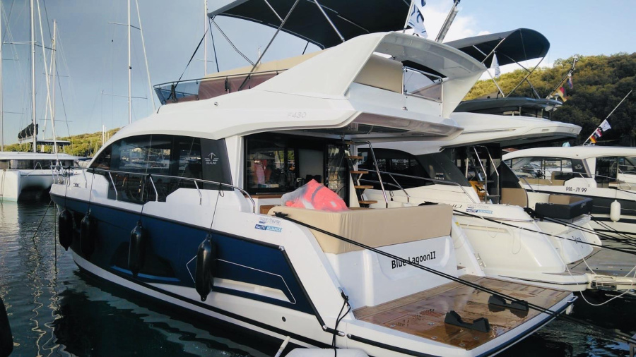 Photo #1 - Sealine F430 (Blue Lagoon II) в Pula, Marina Polesana - 67979