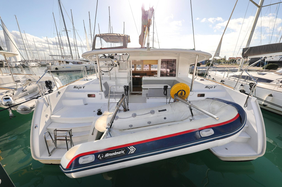 Photo #1 - Lagoon 400 S2 - 4 + 2 cab. (Maja V) in D-Marin Dalmacija Marina - 44803