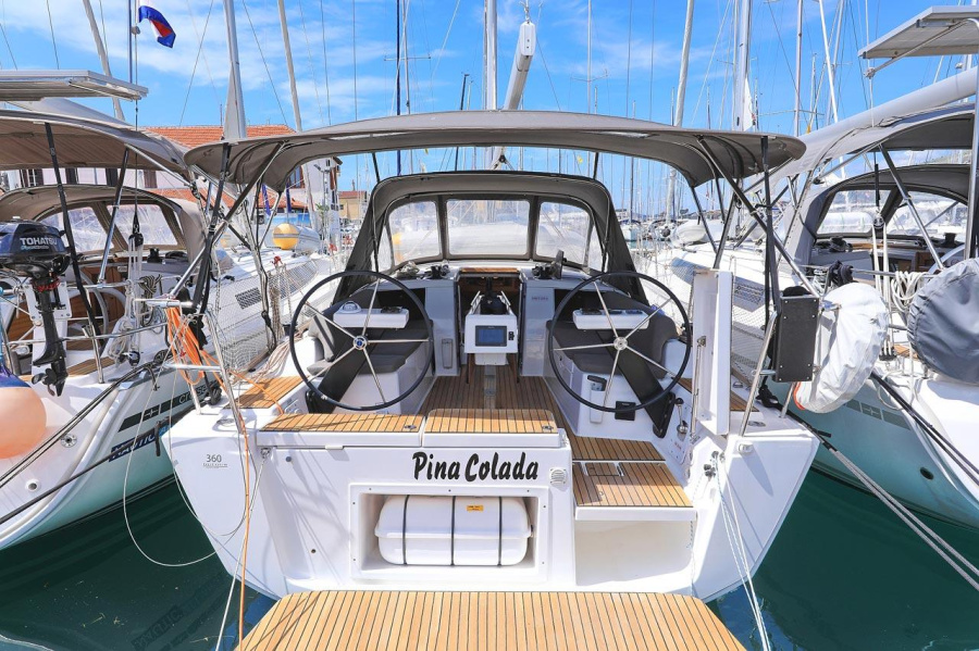 Photo #1 - Dufour 360 GL (Pina Colada) in Marina Tehnomont Veruda - 45392