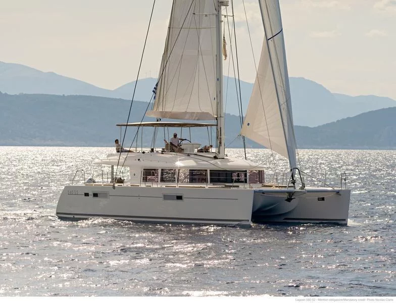 Lagoon 560 - 5 + 2 cab. (Moya)  - 5