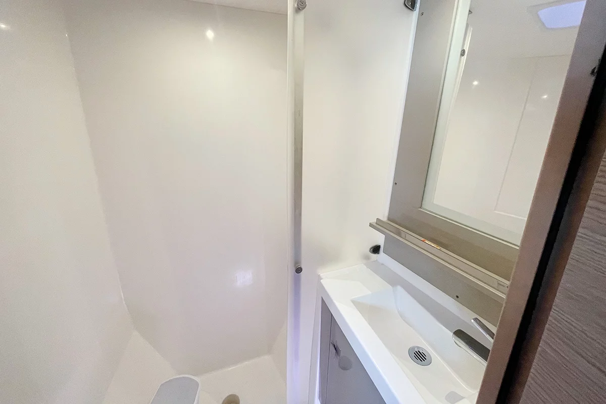 Fountaine Pajot Saba 50 - 6 cab (Good Vibrations)  - 22