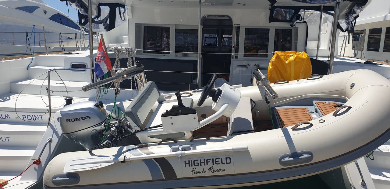 Photo #3 - Lagoon 450 - 4 + 2 cab. (Calm Point) in Trogir - 27339