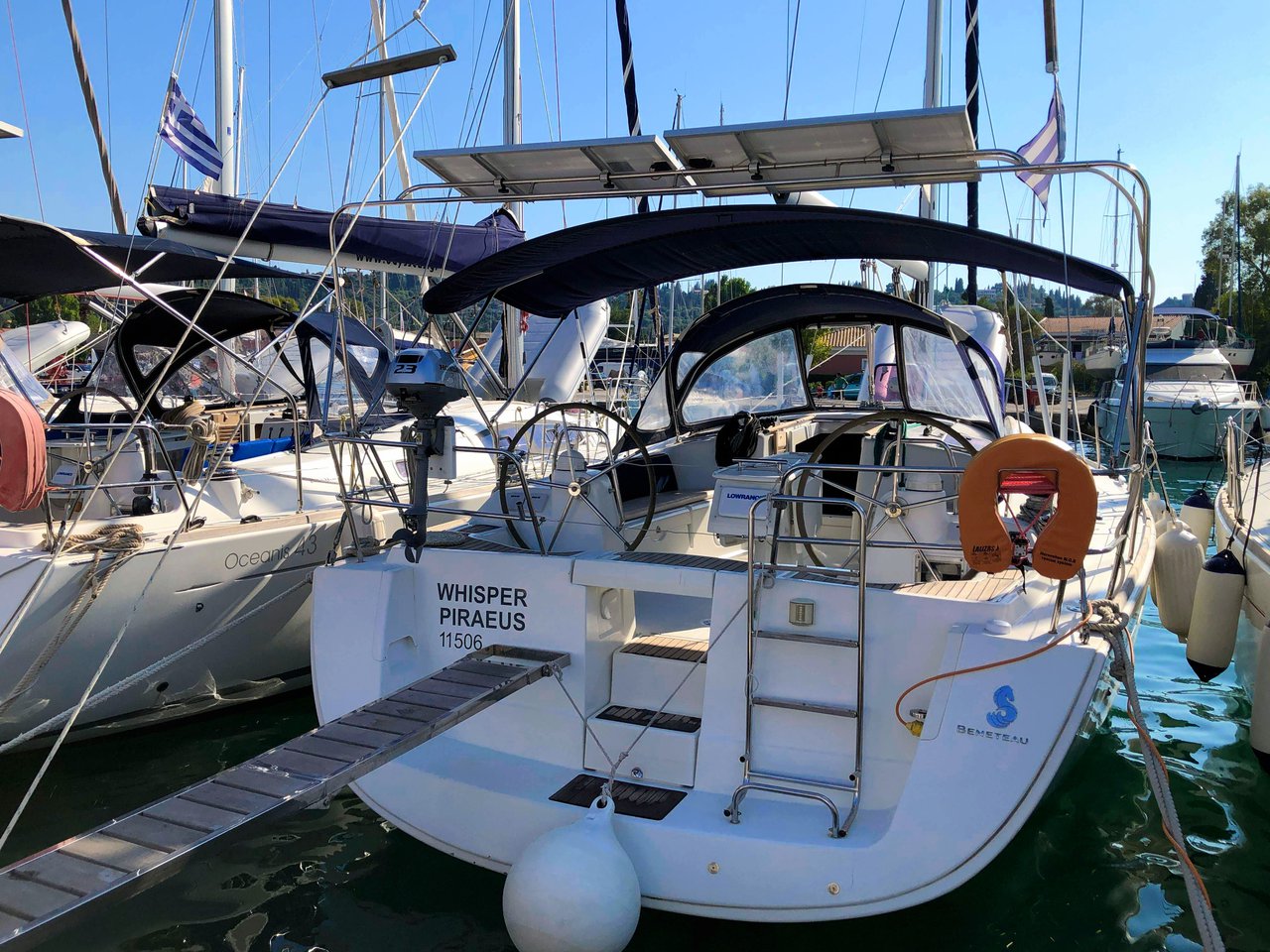 Photo #1 - Oceanis 43 (Whisper) en Athènes - 27399