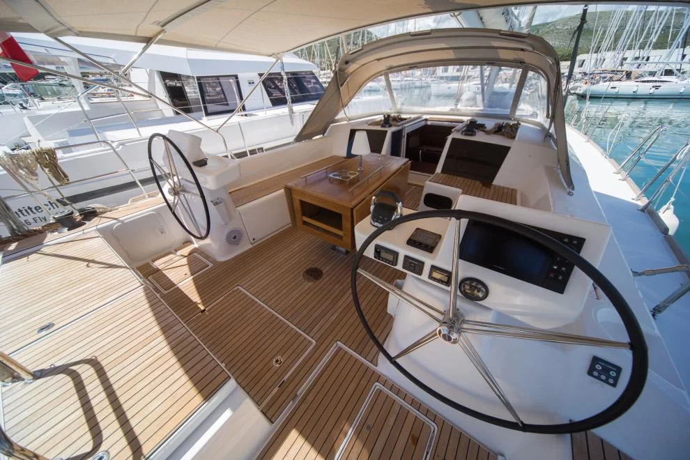 Dufour 520 GL (HOUAT)  - 2