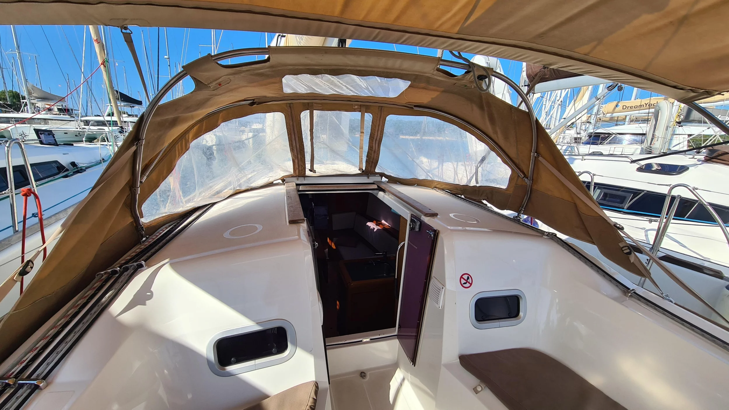 Sun Odyssey 349 (LAPWING)  - 4
