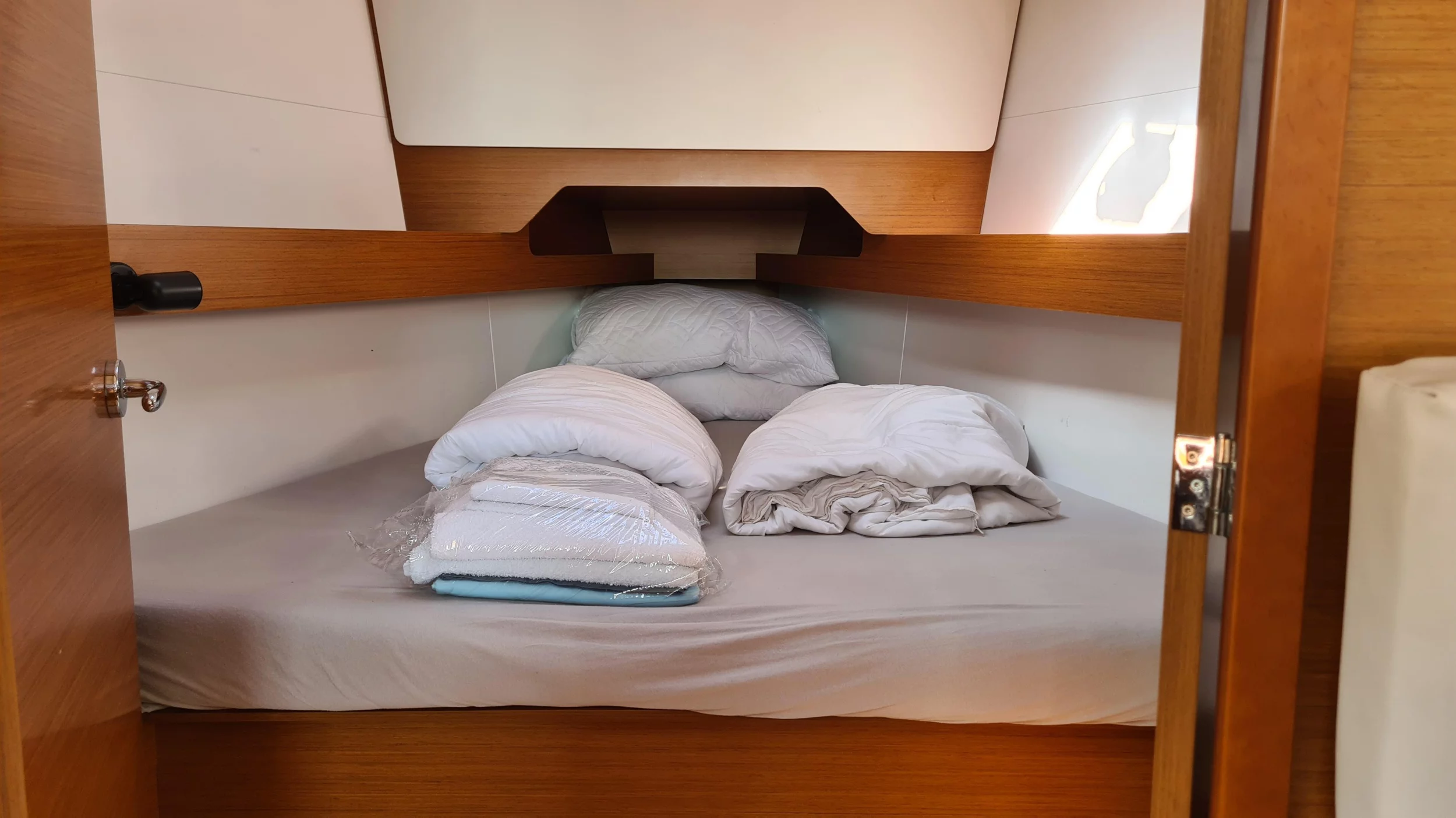 Sun Odyssey 349 (LAPWING)  - 14