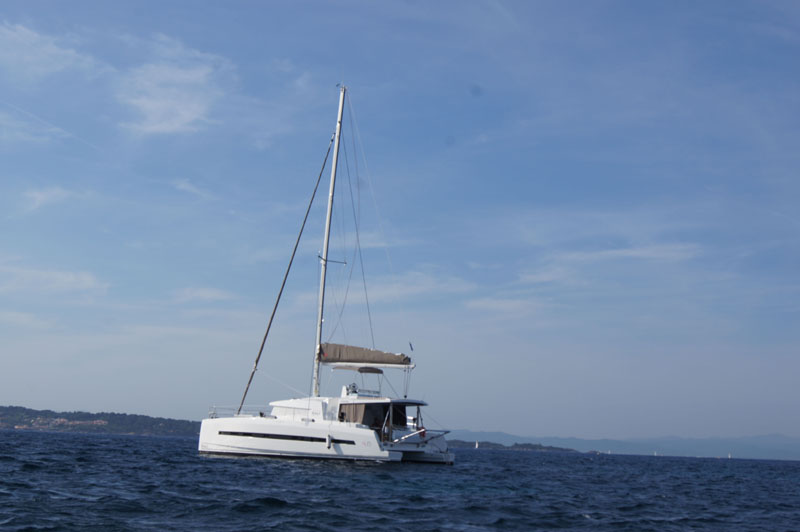 Photo #3 - Bali 4.5 - 4 + 2 cab. (GUERNESEY) in Lavrion - 27474