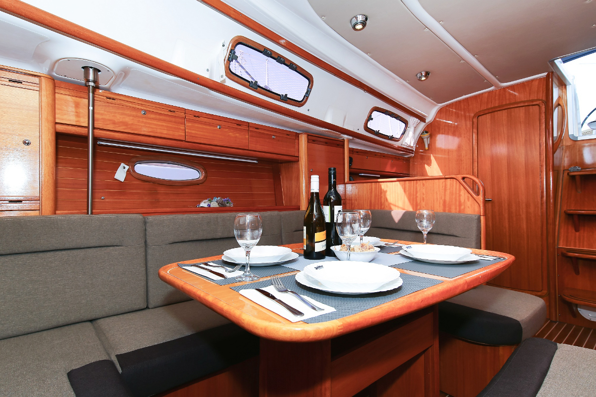 Photo #16 - Bavaria 39 Cruiser (Linda) en Pula - 27537