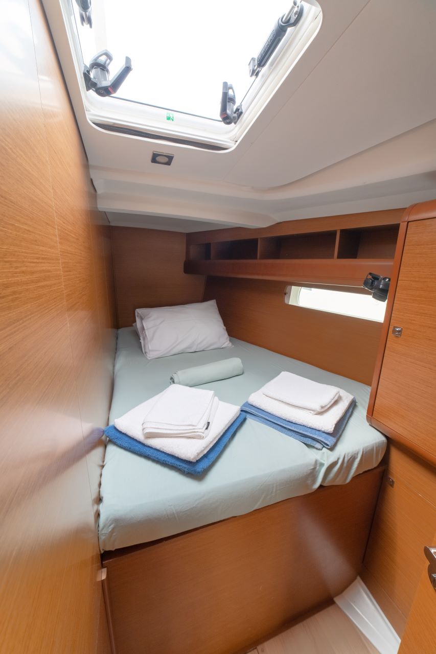 Photo #10 - Sun Odyssey 479 - 4 cab. (THASOS) en Atenas - 27576