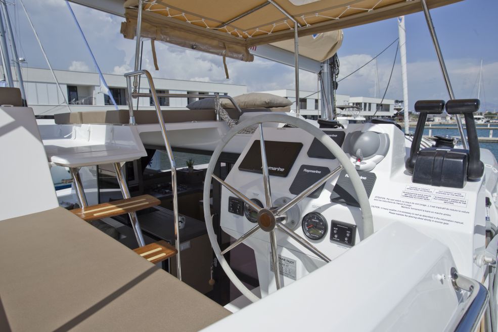 Photo #6 - Fountaine Pajot Saona 47 Quintet - 5 + 1 cab. (FREJA) in La Paz - 27578
