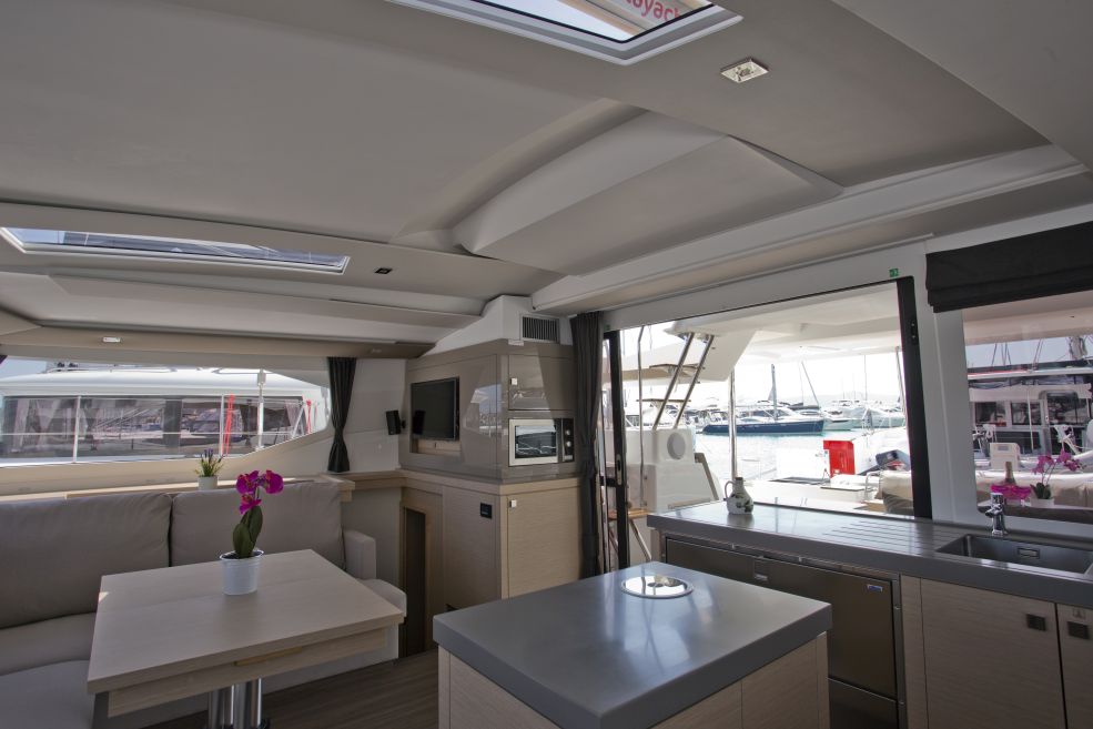 Photo #10 - Fountaine Pajot Saona 47 Quintet - 5 + 1 cab. (FREJA) in La Paz - 27578
