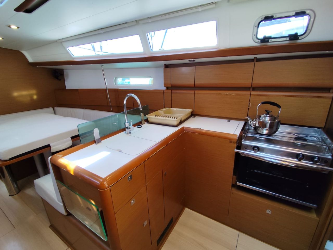 Sun Odyssey 389 — photo 14