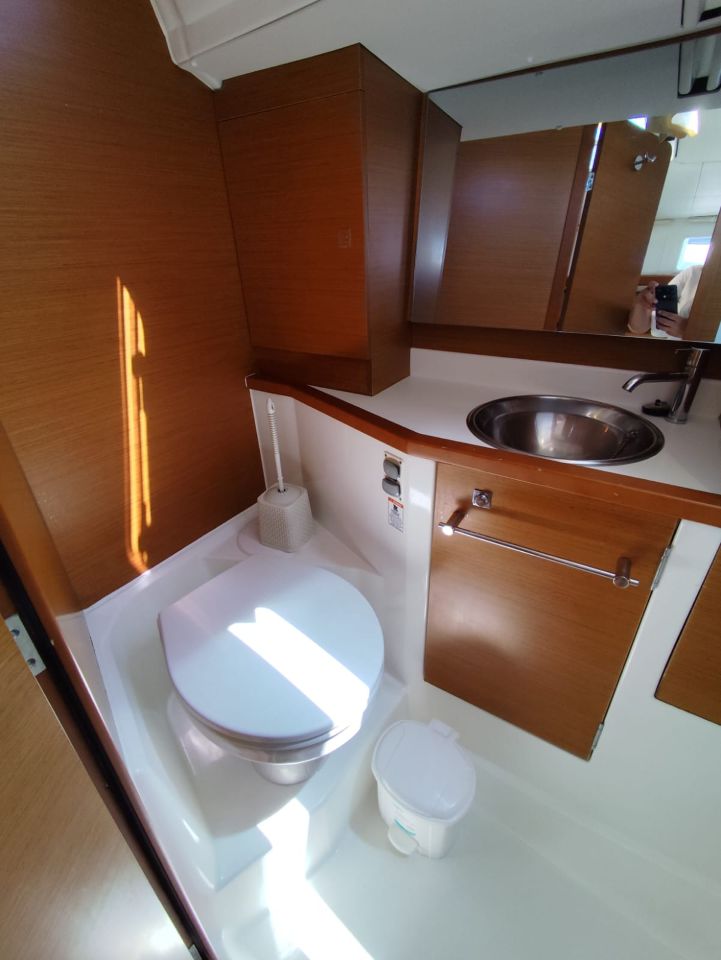Sun Odyssey 389 — photo 19