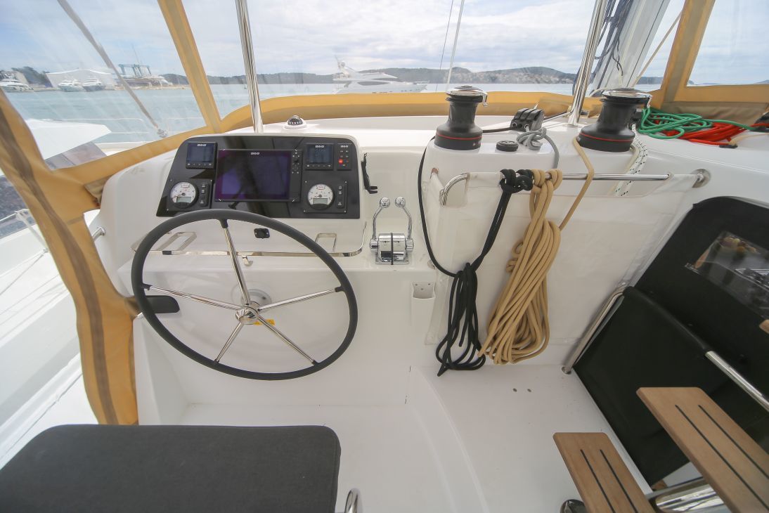 Photo #30 - Lagoon 42 - 4 + 2 cab. (DISCOVERY) in Sibenik - 27708