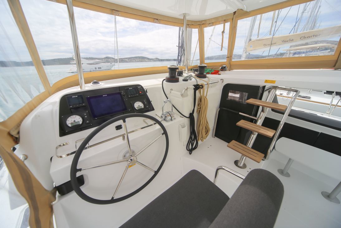 Photo #33 - Lagoon 42 - 4 + 2 cab. (DISCOVERY) in Sibenik - 27708