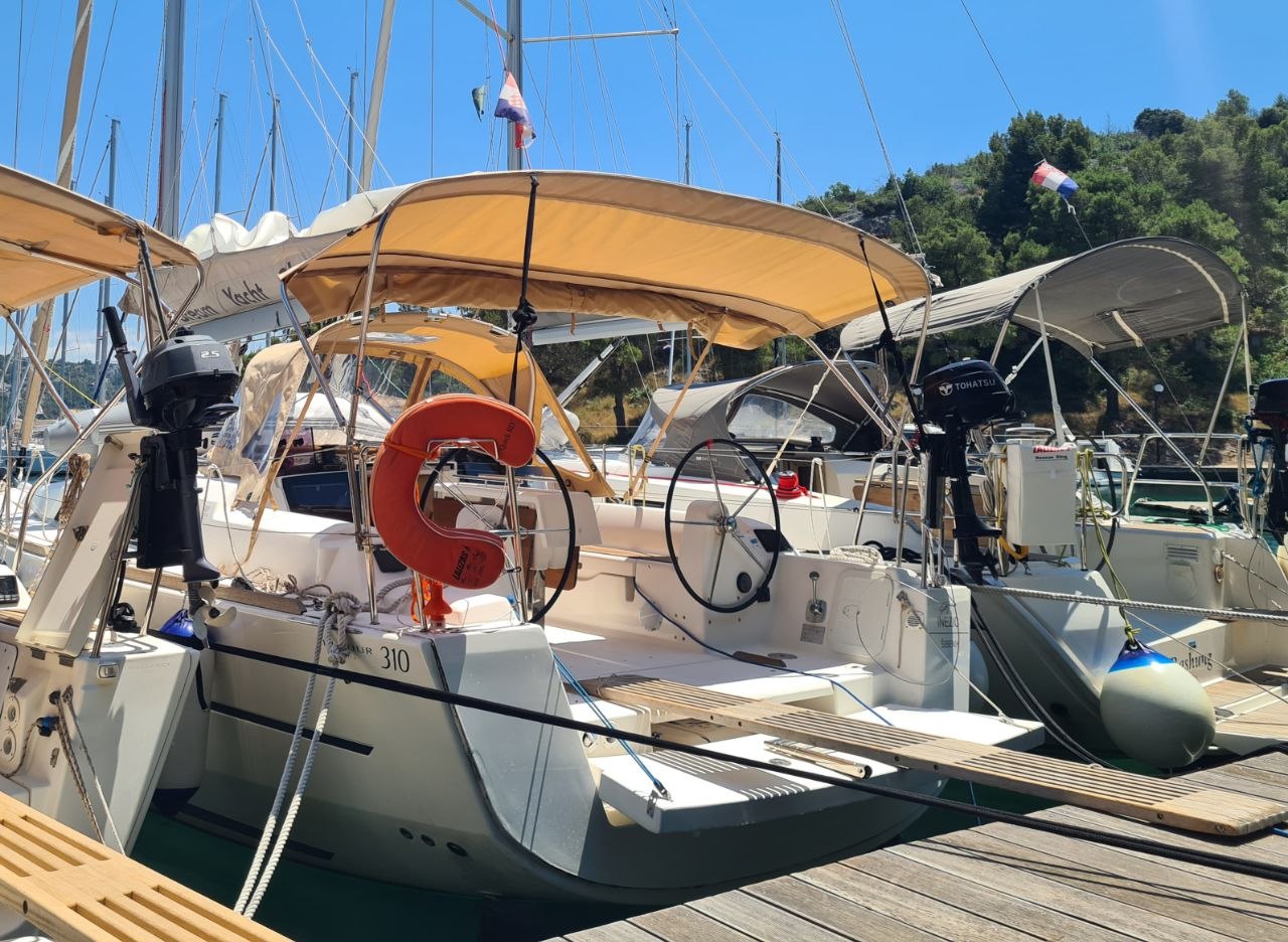 Dufour 310 GL — photo 5