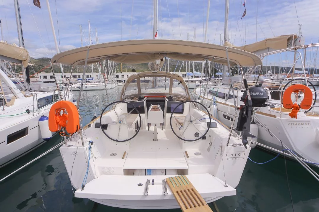 Dufour 310 GL (UNION)  - 12