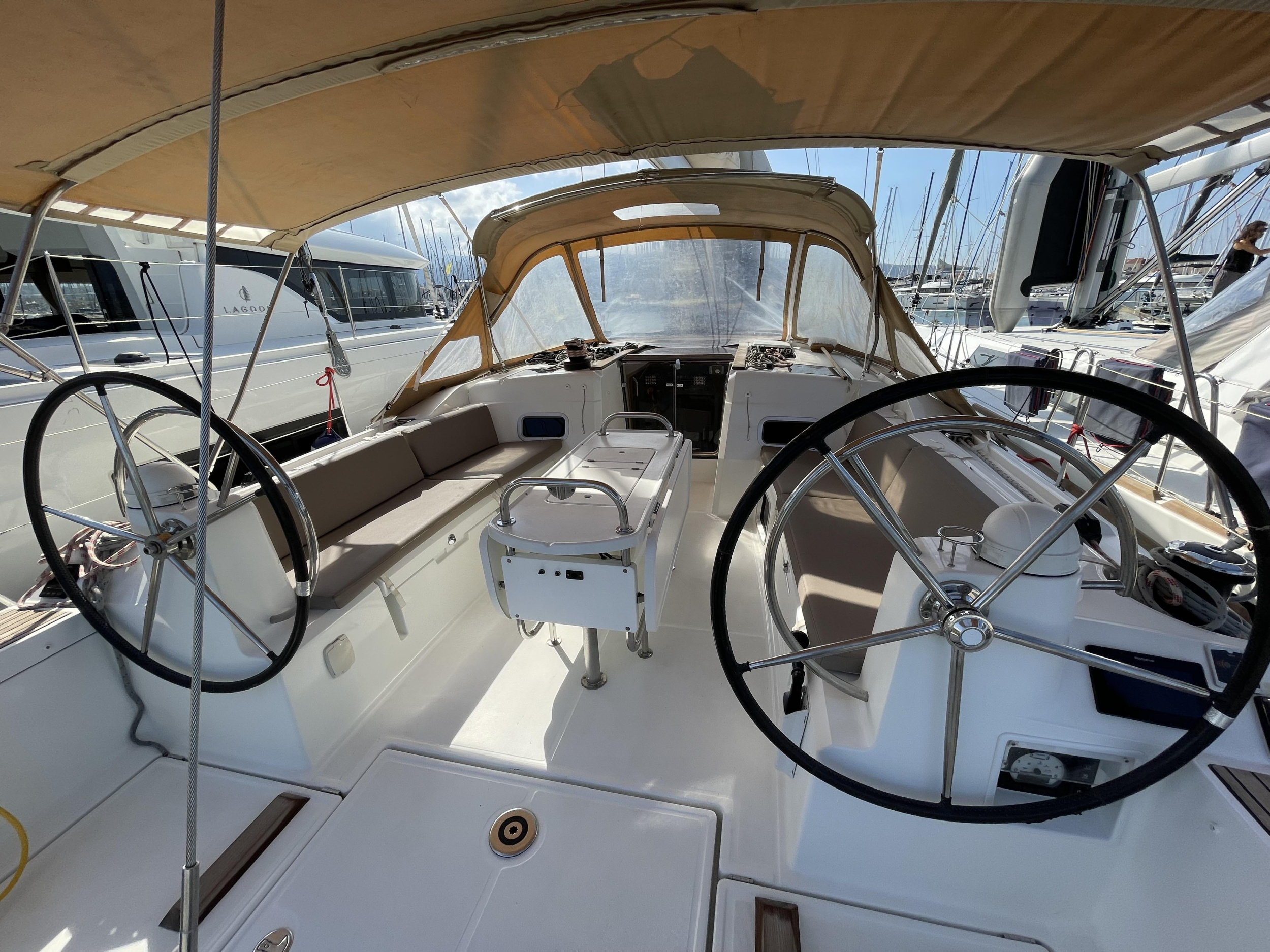 Photo #3 - Sun Odyssey 479 - 4 cab. (KIMOLOS) in Lefkada - 27723