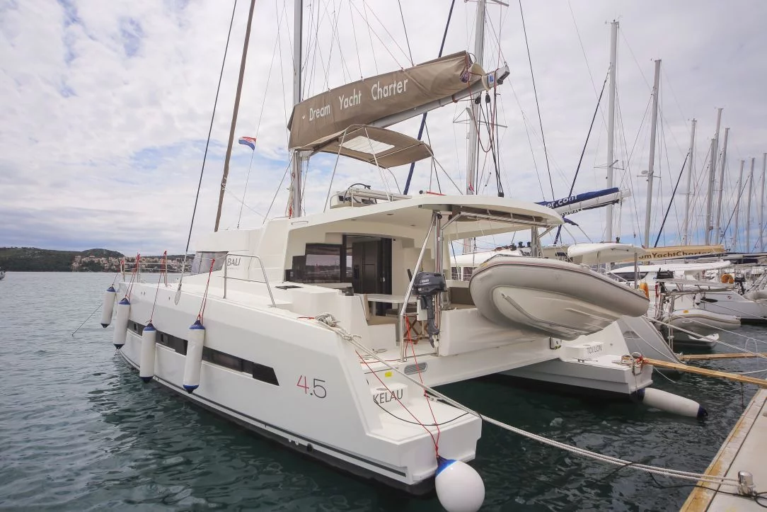 Bali 4.5 - 4 + 2 cab. (TOKELAU)  - 0