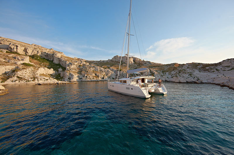 Photo #3 - Lagoon 400 S2 - 4 + 2 cab. (MREZNICA) in Sibenik - 27750