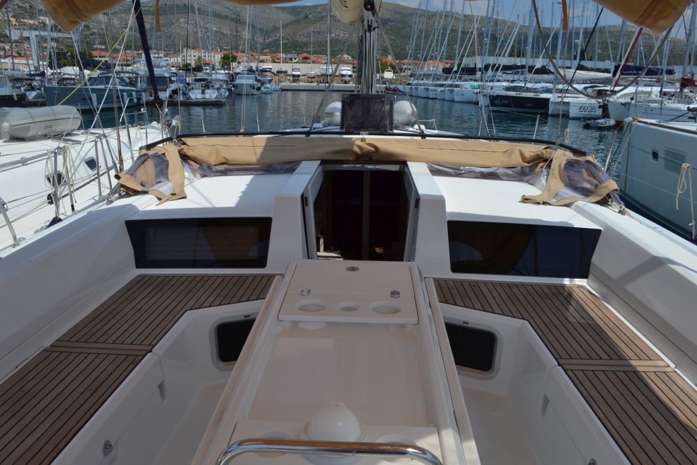 Photo #3 - Oceanis 51.1 - 5 + 1 cab. (STAR FRUIT) in Trogir - 27753