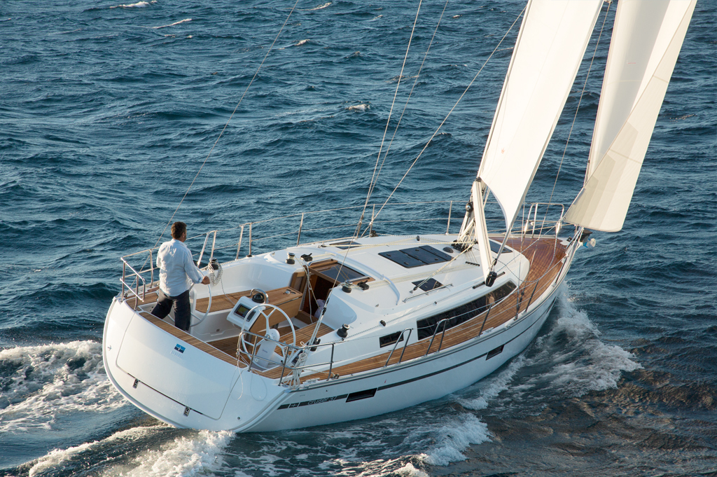 Photo #3 - Bavaria Cruiser 37 - 3 cab. (HAYDN) in Sibenik - 27775