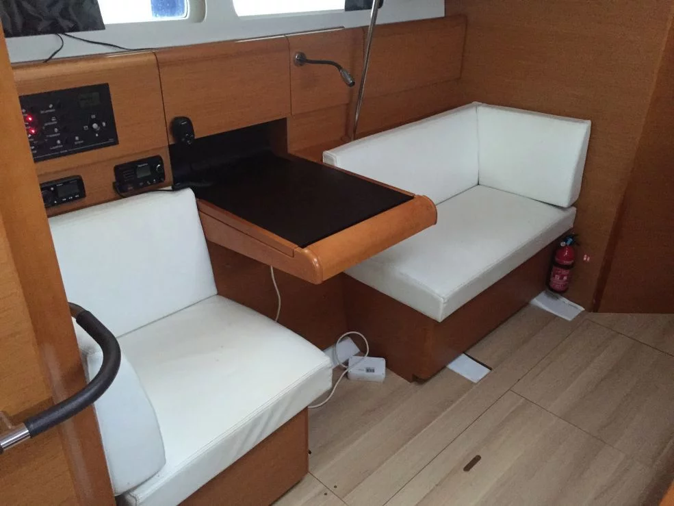 Sun Odyssey 449 (SUCHON)  - 10