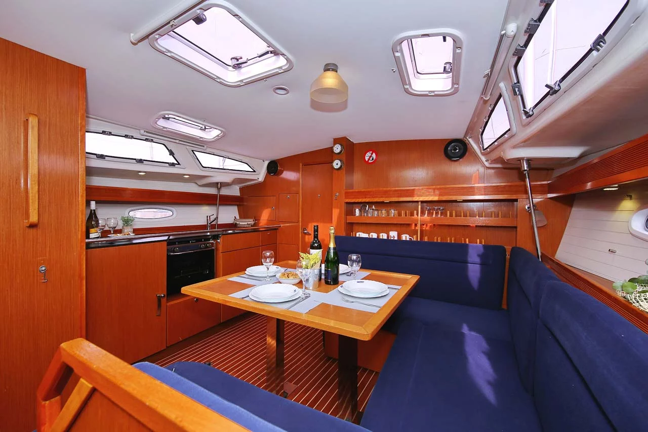 Bavaria 43 Cruiser (Annabella)  - 7