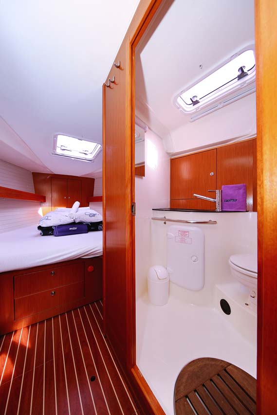 Photo #11 - Bavaria 43 Cruiser (Annabella) in Murter - 27819