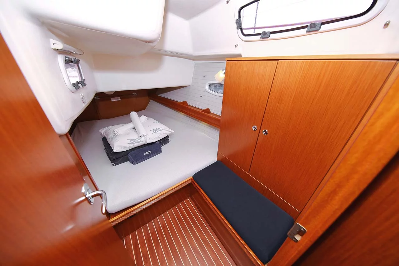 Bavaria 43 Cruiser (Annabella)  - 13