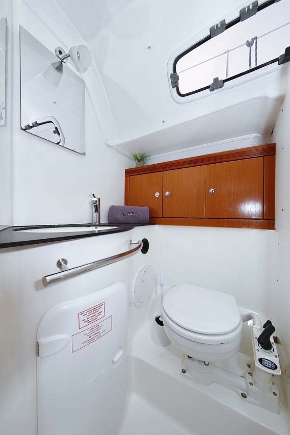 Photo #17 - Bavaria 43 Cruiser (Annabella) in Murter - 27819