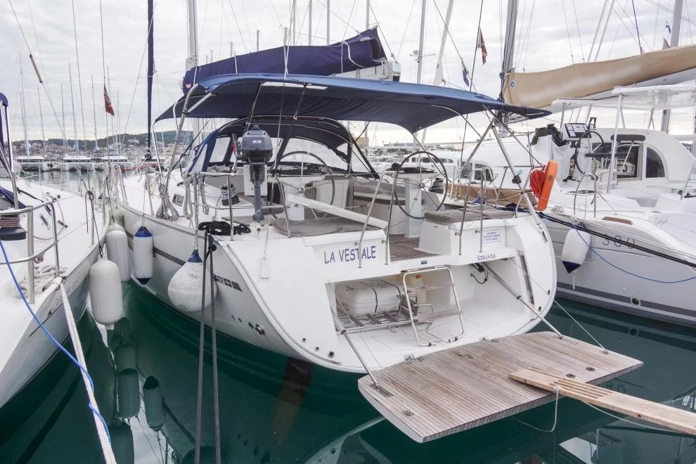 Bavaria Cruiser 56 - 5 + 1 cab. (LA VESTALE)  - 2