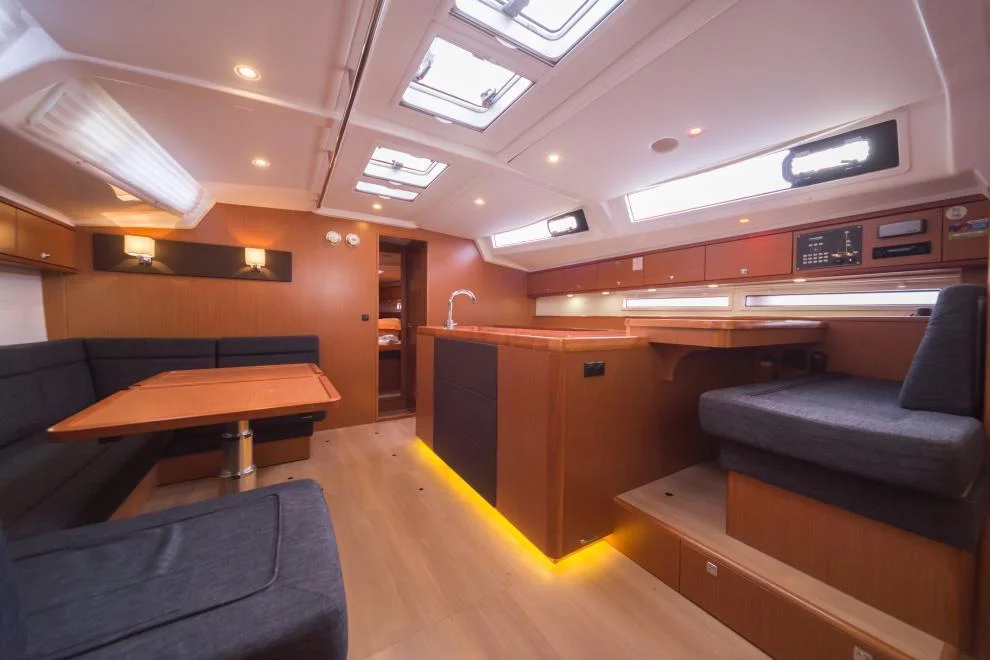 Bavaria Cruiser 56 - 5 + 1 cab. (LA VESTALE)  - 9