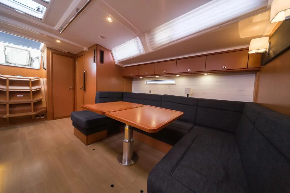 Bavaria Cruiser 56 - 5 + 1 cab. (LA VESTALE)  - 24