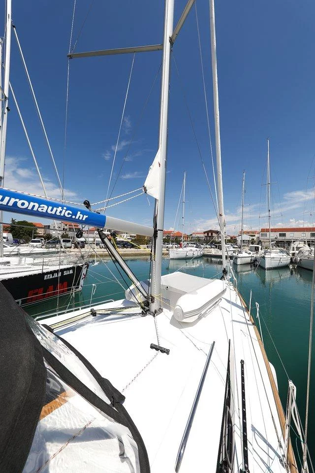 Oceanis 35.1 (Aris)  - 18