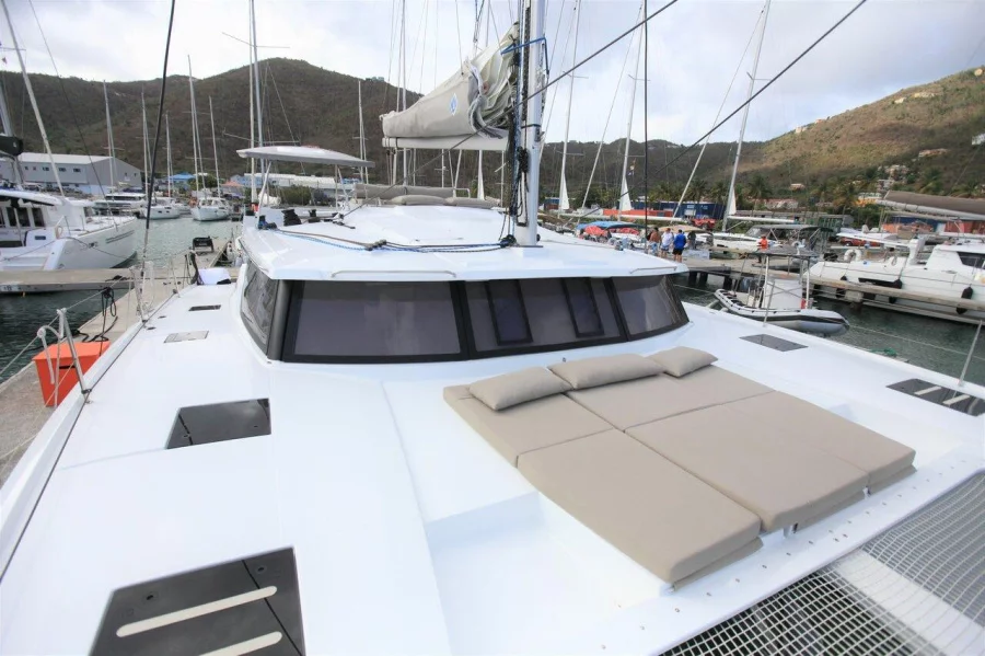Fountaine Pajot Saona 47 - 5 cab. (Long Story)  - 2