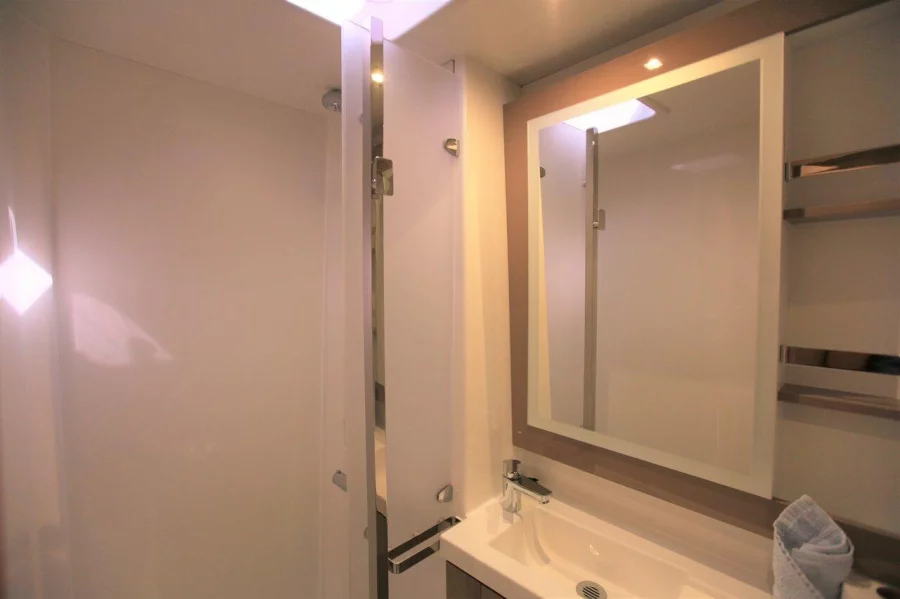 Fountaine Pajot Saona 47 - 5 cab. (Long Story)  - 25