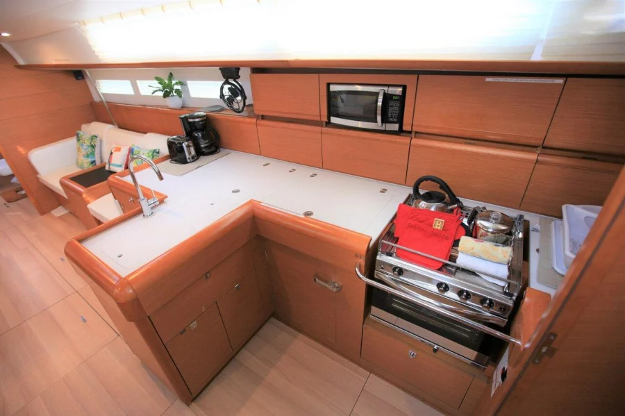 Sun Odyssey 519 - 3 cab. (Toucan Share)  - 9